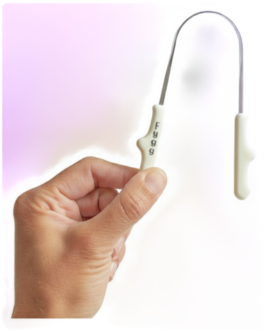 all-ages-stainless-steel-tongue-scraper-with-travel-pouch-copy_cropped.png