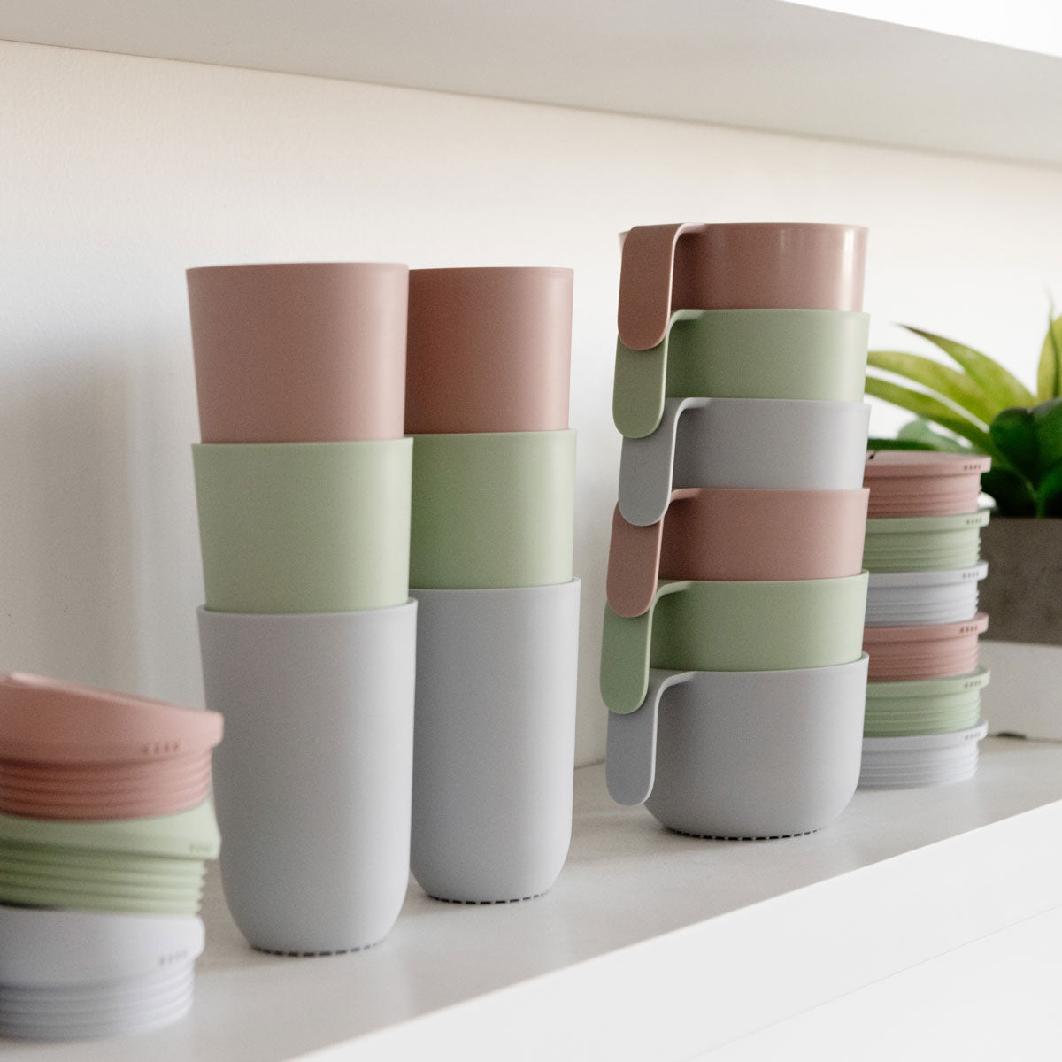 14oz Cup + Lid by ezpz